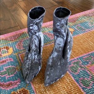 M.Gemi Kitten heeled boots